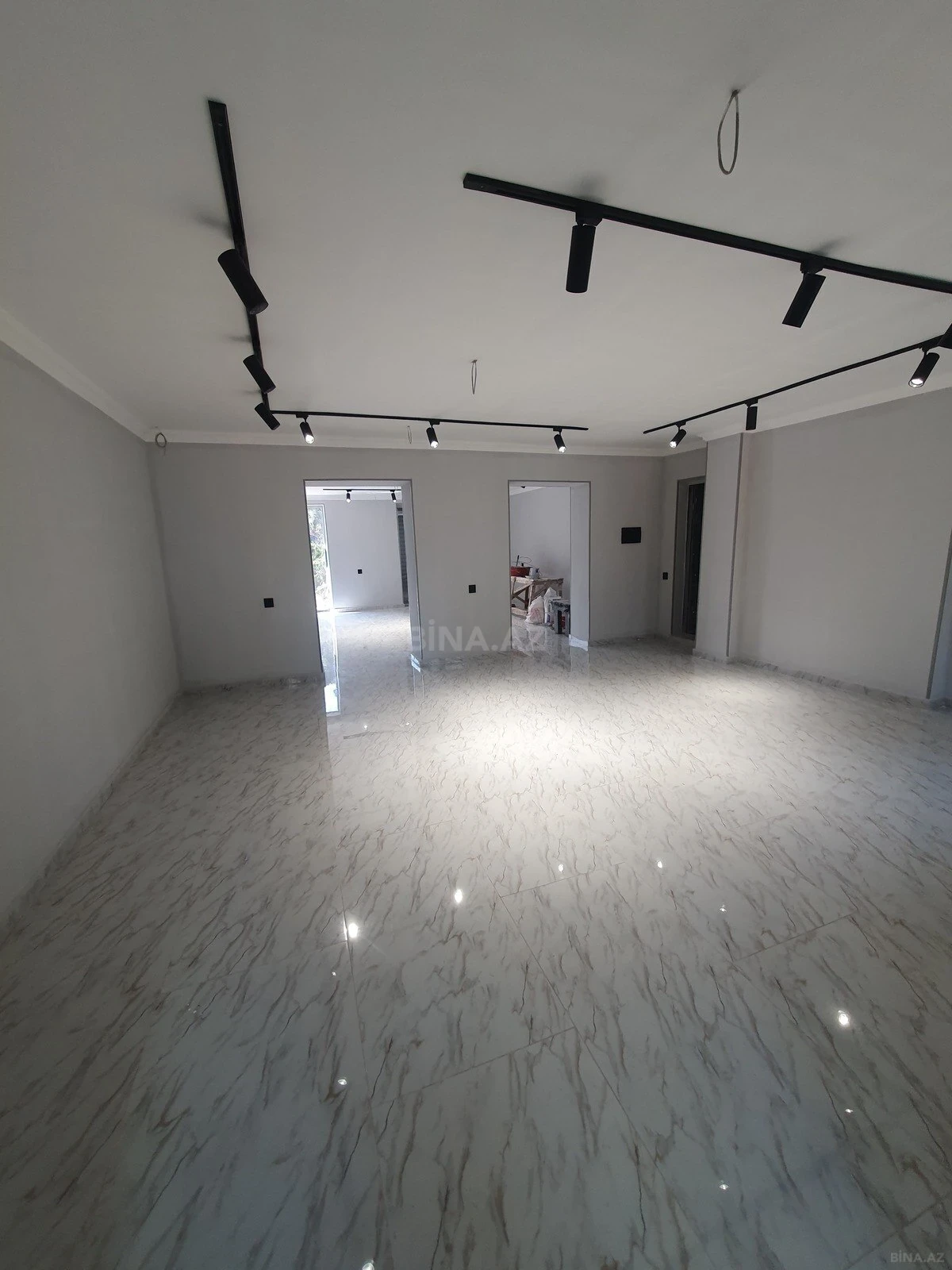 Satılır obyekt 70 m²