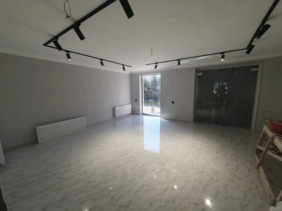 Satılır obyekt 70 m²