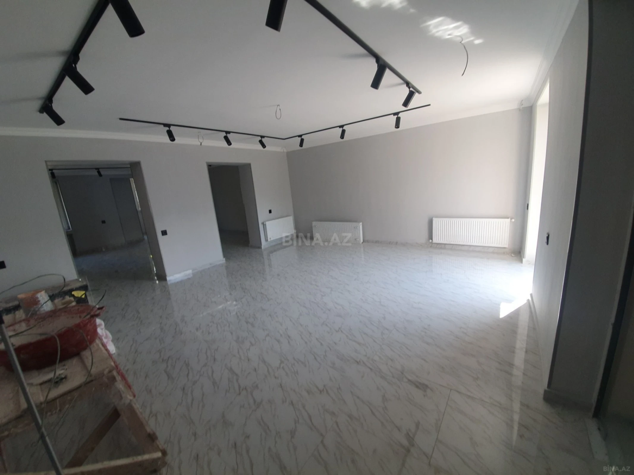 Satılır obyekt 70 m²