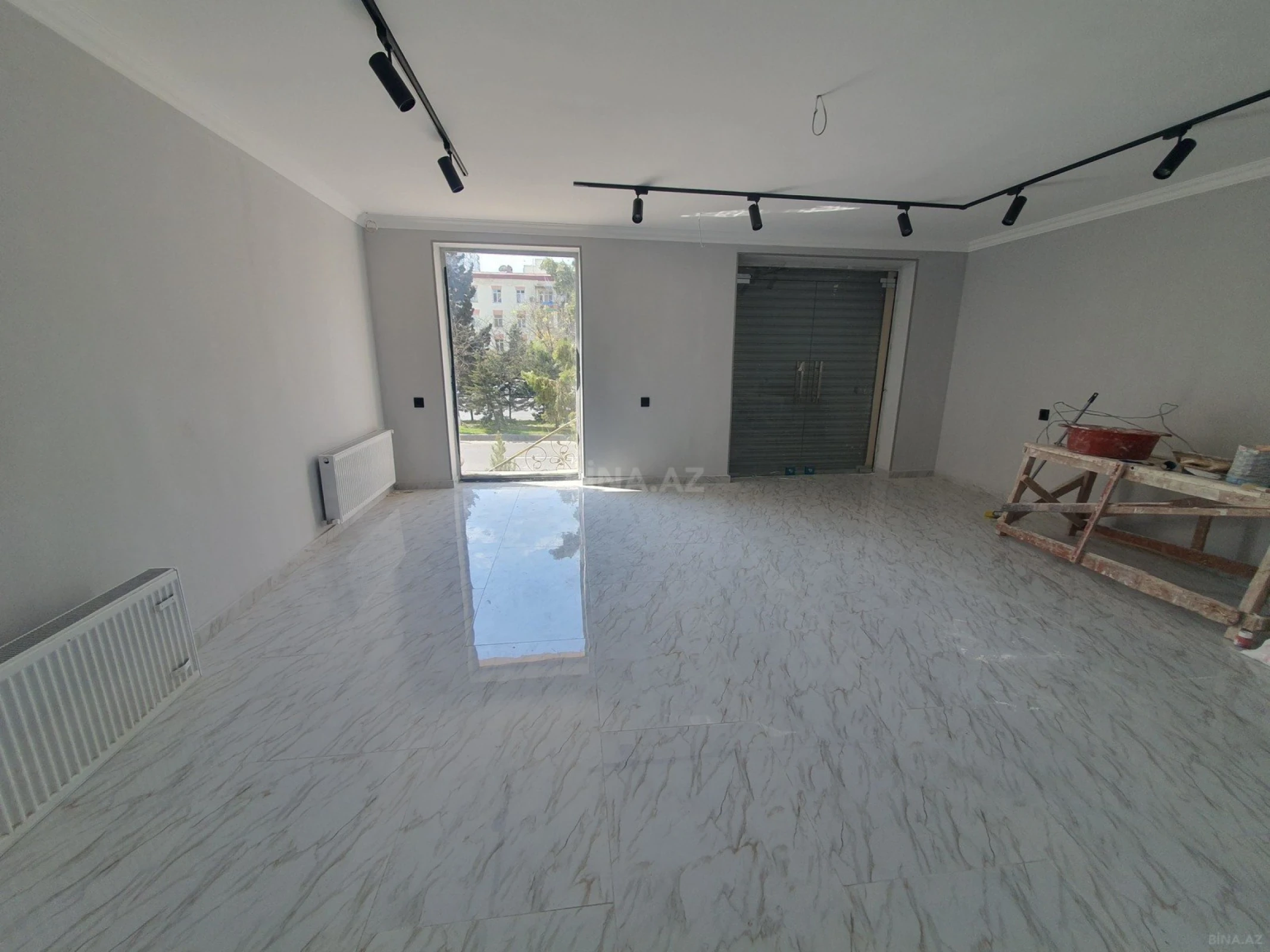 Satılır obyekt 70 m²