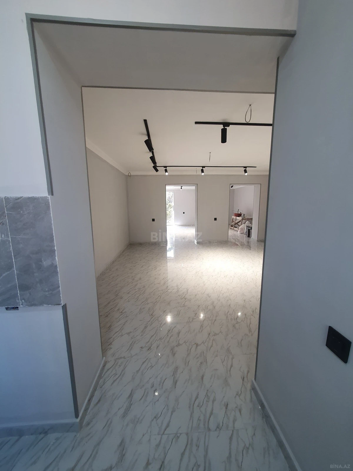 Satılır obyekt 70 m²