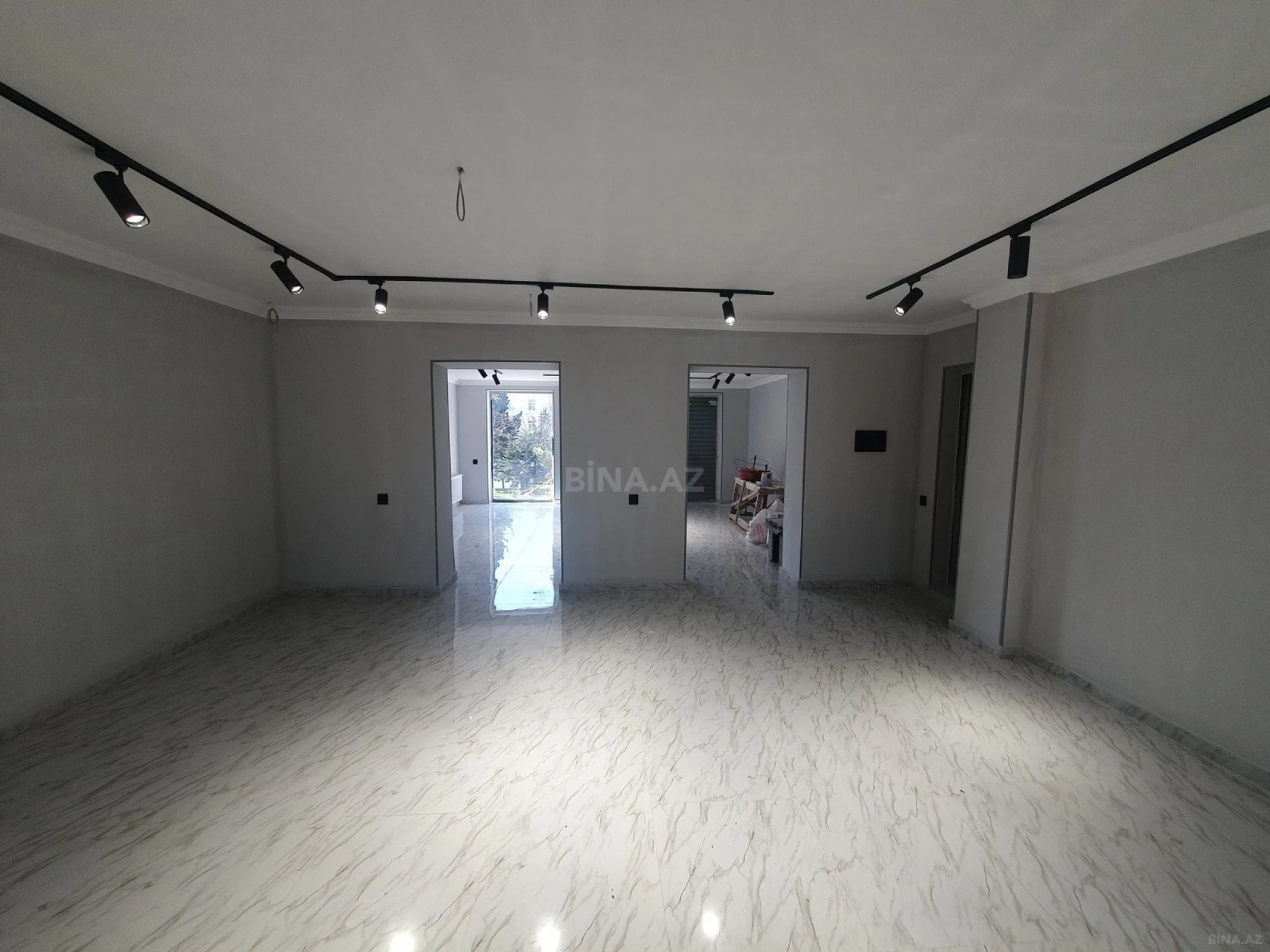 Satılır obyekt 70 m²