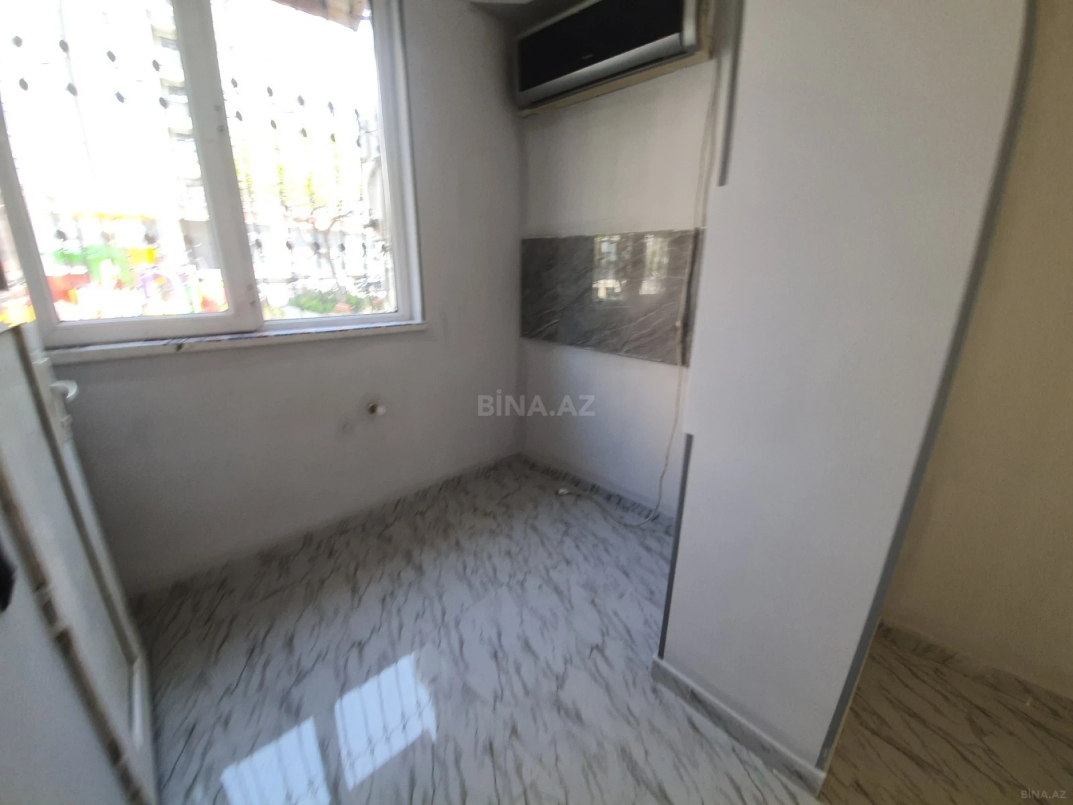 Satılır obyekt 70 m²
