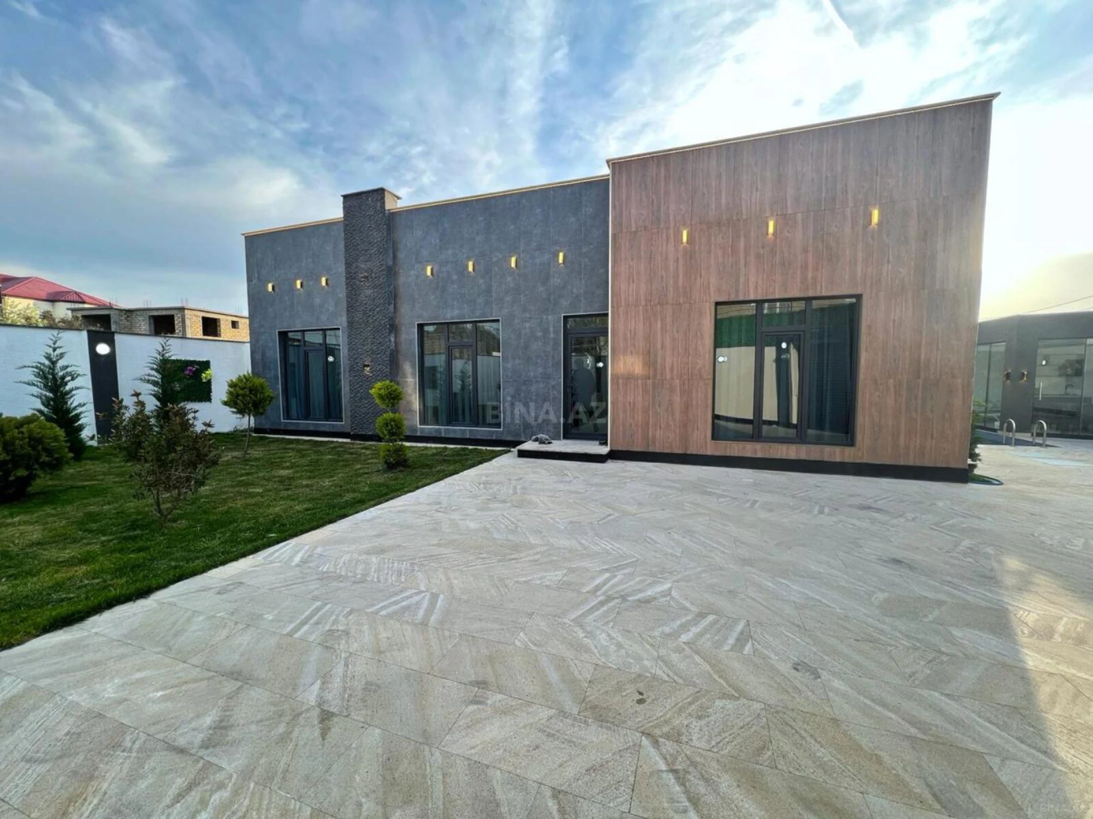 Satılır 4 otaqlı həyət evi 160 m²