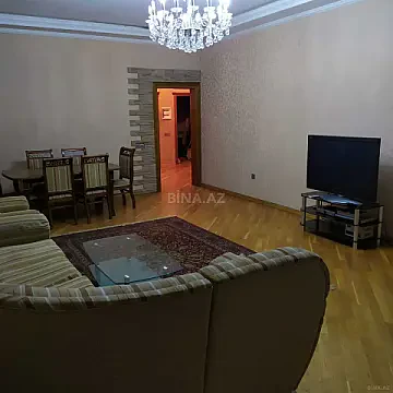 Kirayə verilir 3 otaqlı mənzil 130 m² — Bakı 3 otaq 130.00 m²
