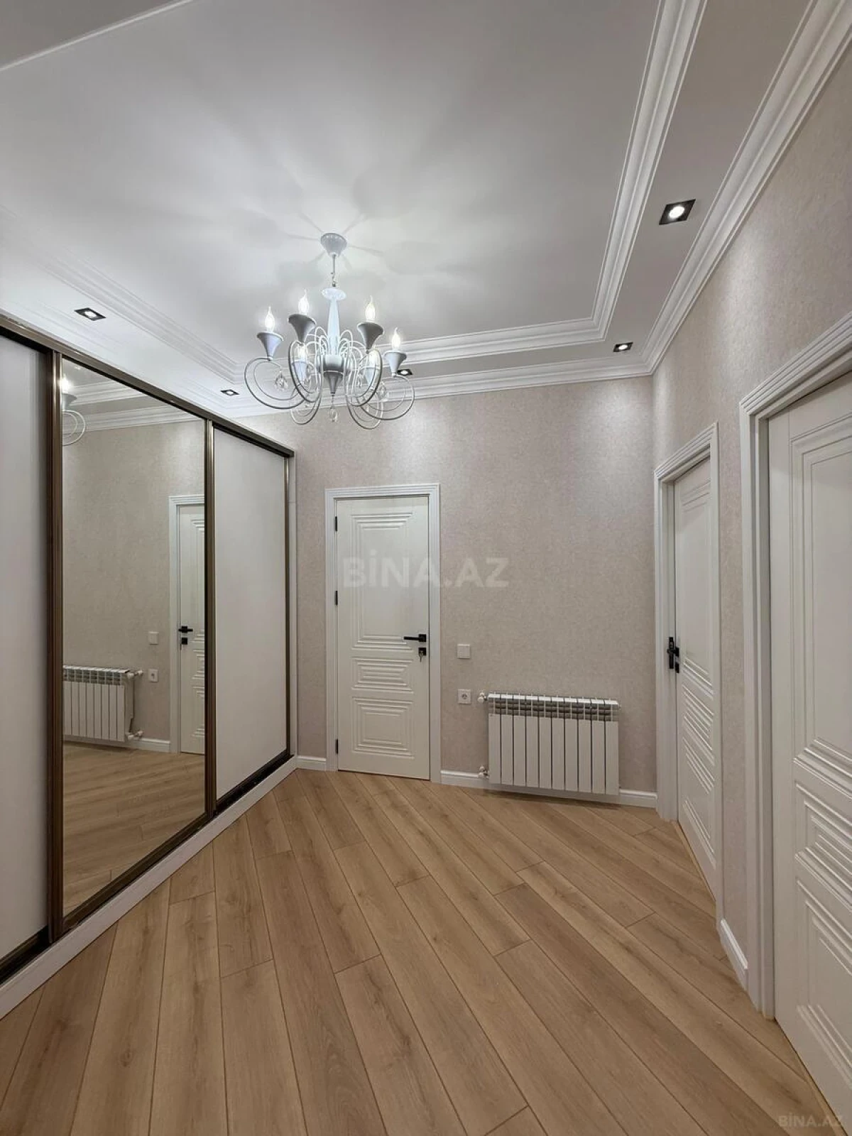 Satılır 2 otaqlı mənzil 65 m²