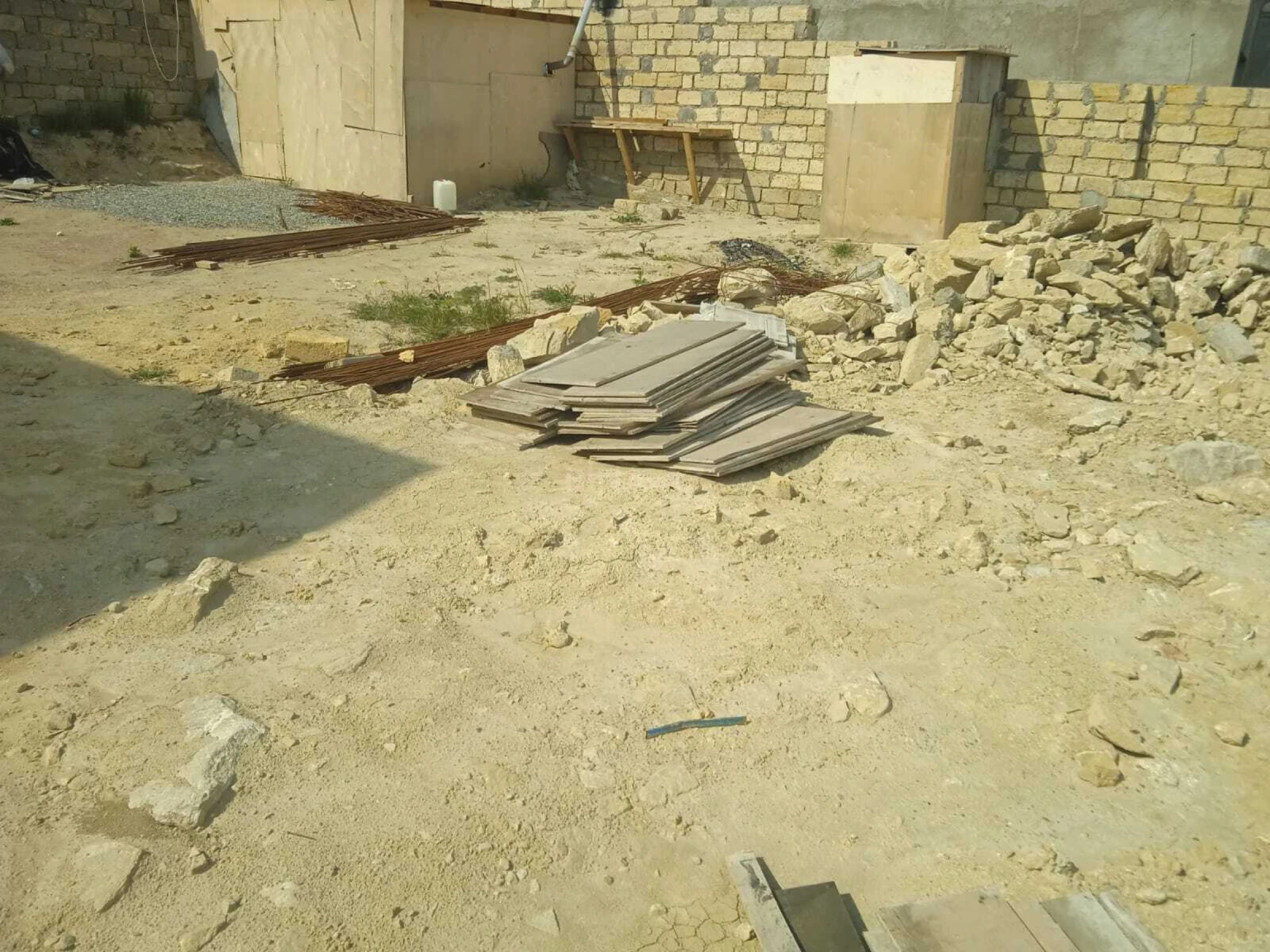 Satılır torpaq sahəsi 3.5 m²