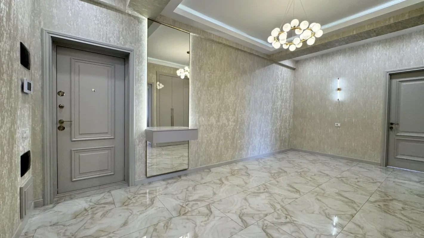 Satılır 3 otaqlı mənzil 125 m²