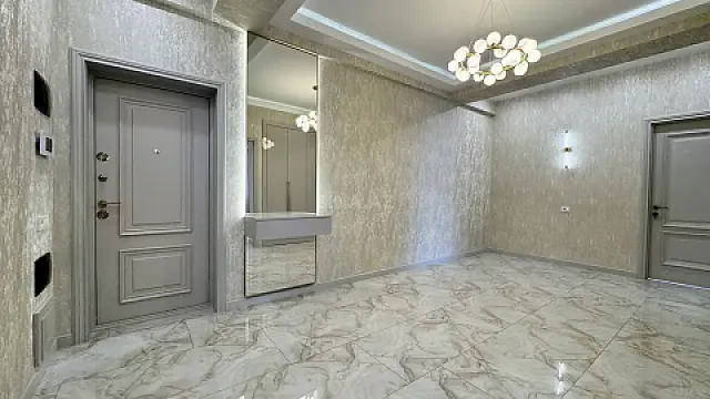 Satılır 3 otaqlı mənzil 125 m²
