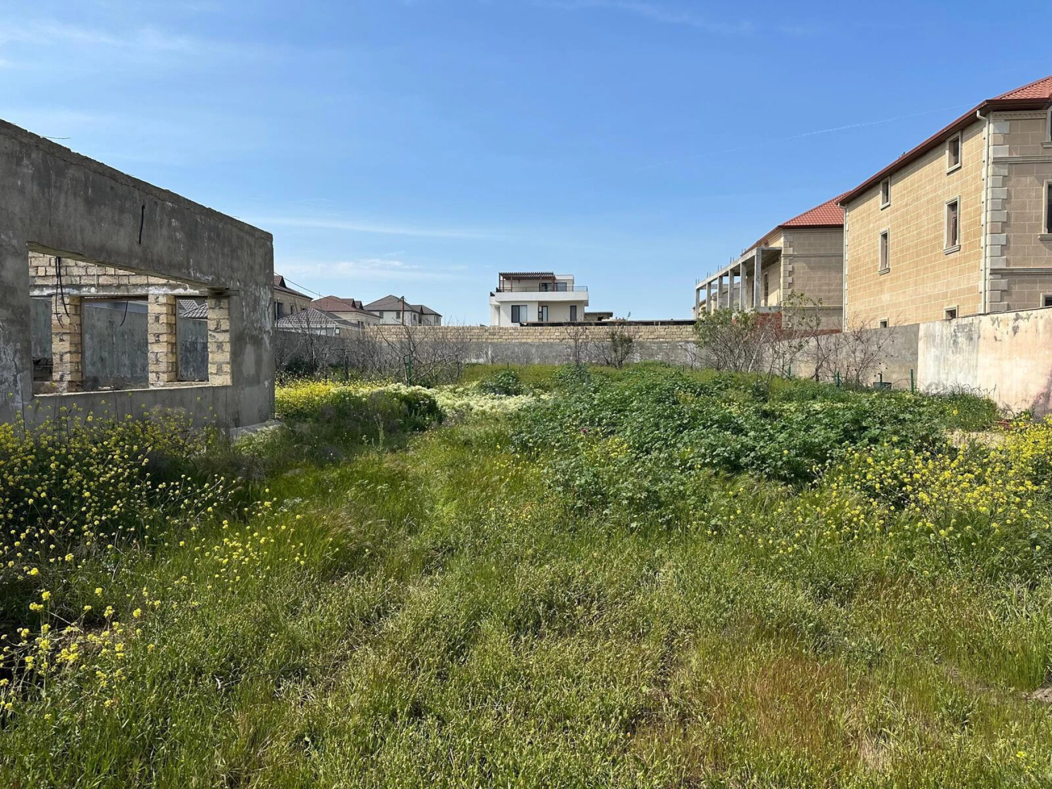 Satılır torpaq sahəsi 12 m²