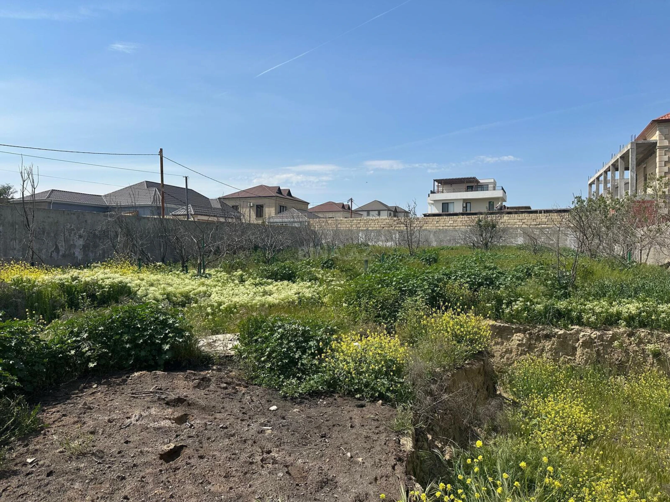 Satılır torpaq sahəsi 12 m²