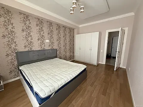 Kirayə verilir 3 otaqlı mənzil 130 m²