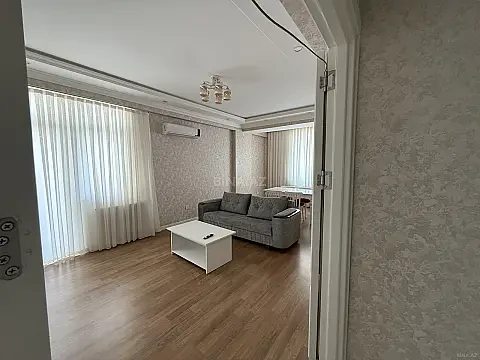 Kirayə verilir 3 otaqlı mənzil 130 m²