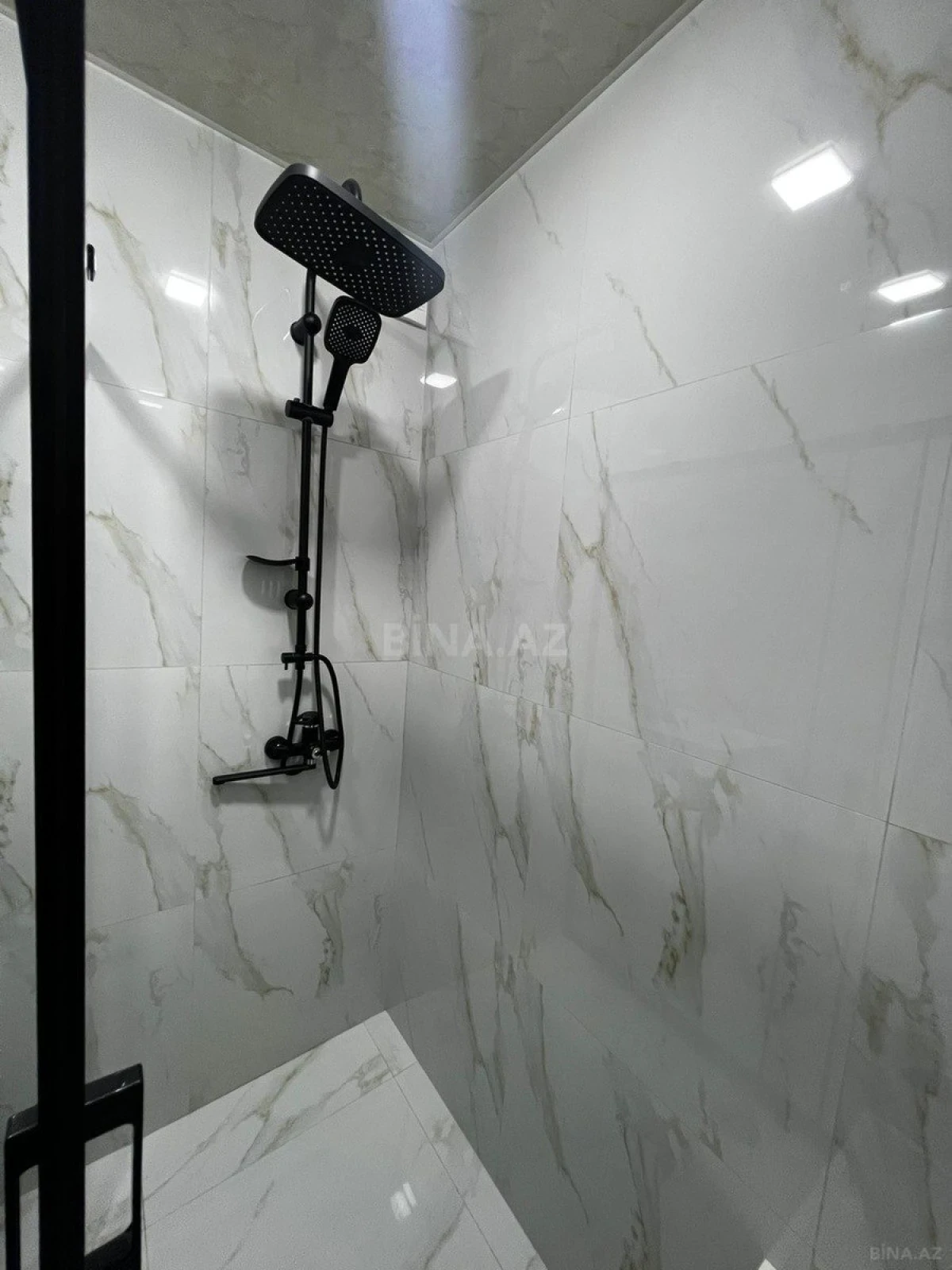 Satılır 2 otaqlı mənzil 56 m²