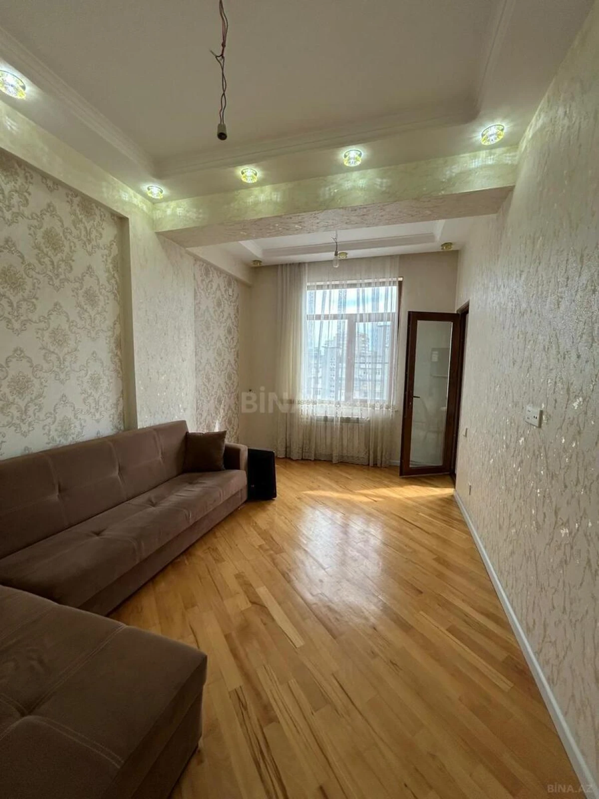 Satılır 1 otaqlı mənzil 50 m²