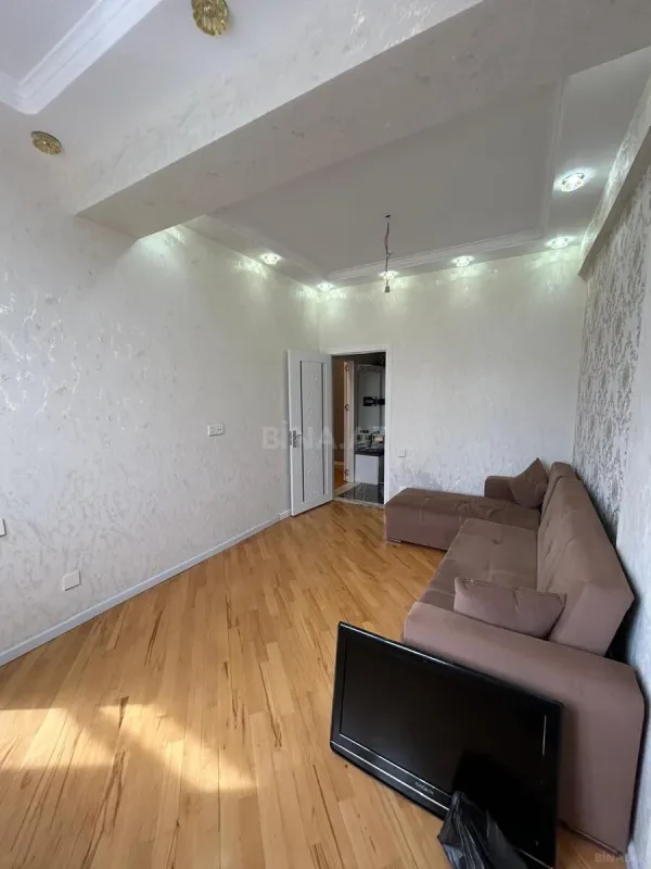 Satılır 1 otaqlı mənzil 50 m²