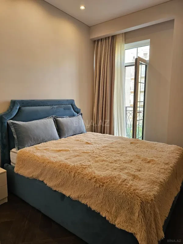 Kirayə verilir 2 otaqlı mənzil 62 m²
