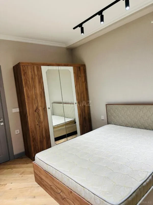 Kirayə verilir 2 otaqlı mənzil 70 m²