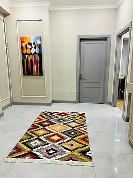 Kirayə verilir 2 otaqlı mənzil 70 m²