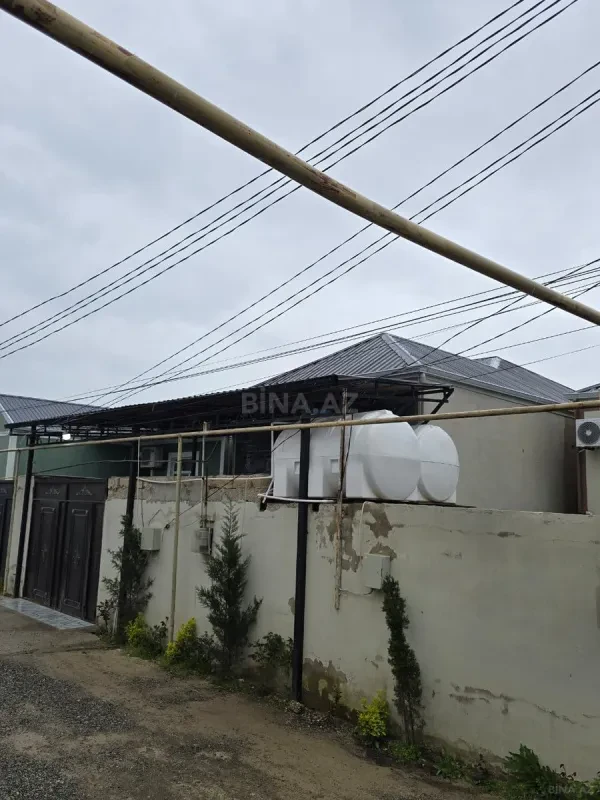 Satılır 4 otaqlı həyət evi 92 m²