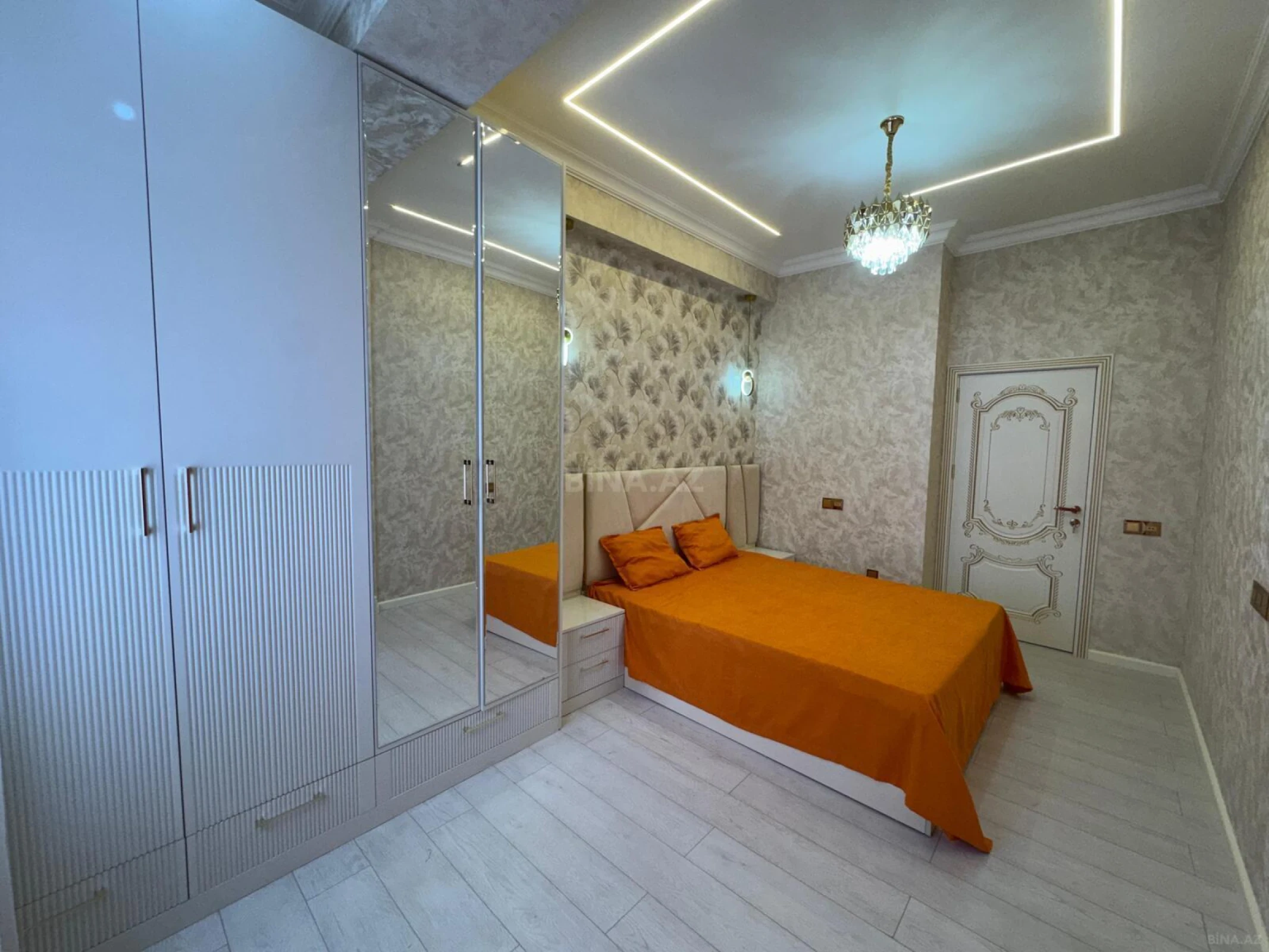 Kirayə verilir 2 otaqlı mənzil 73 m²