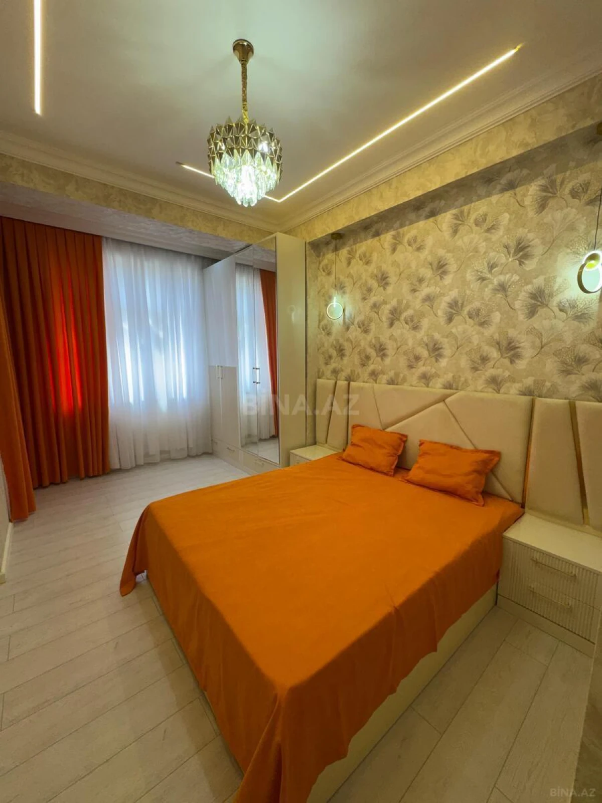 Kirayə verilir 2 otaqlı mənzil 73 m²