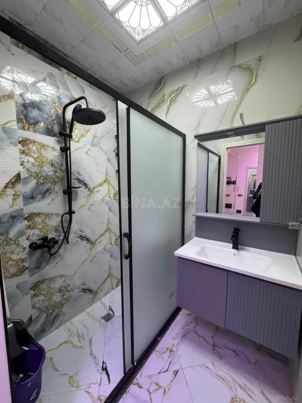 Kirayə verilir 2 otaqlı mənzil 73 m²