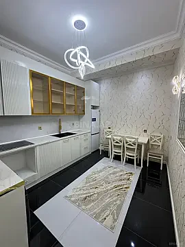 Kirayə verilir 2 otaqlı mənzil 73 m²