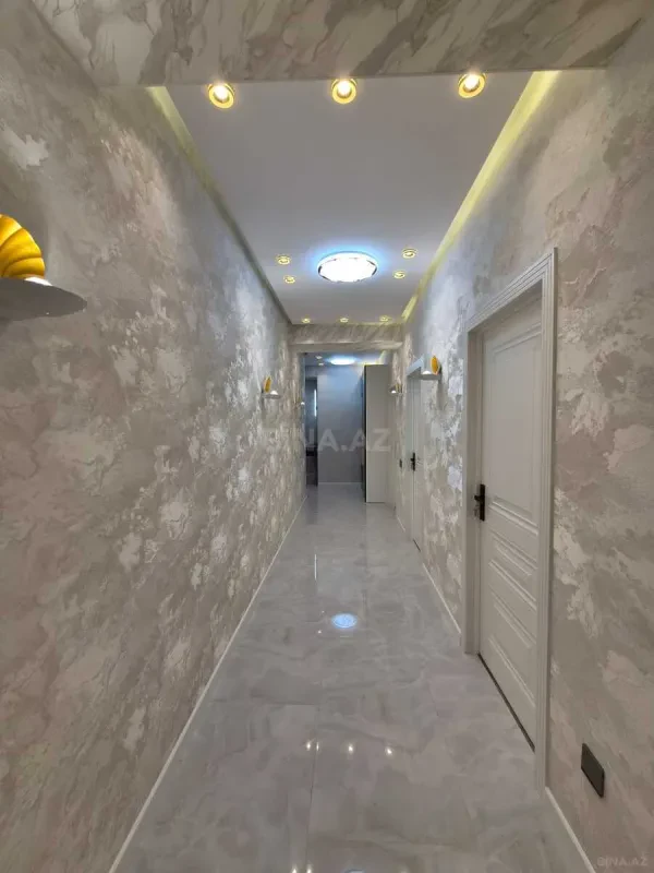 Satılır 3 otaqlı mənzil 110 m²