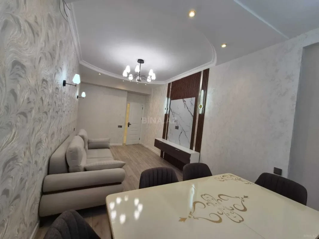 Satılır 3 otaqlı mənzil 110 m²
