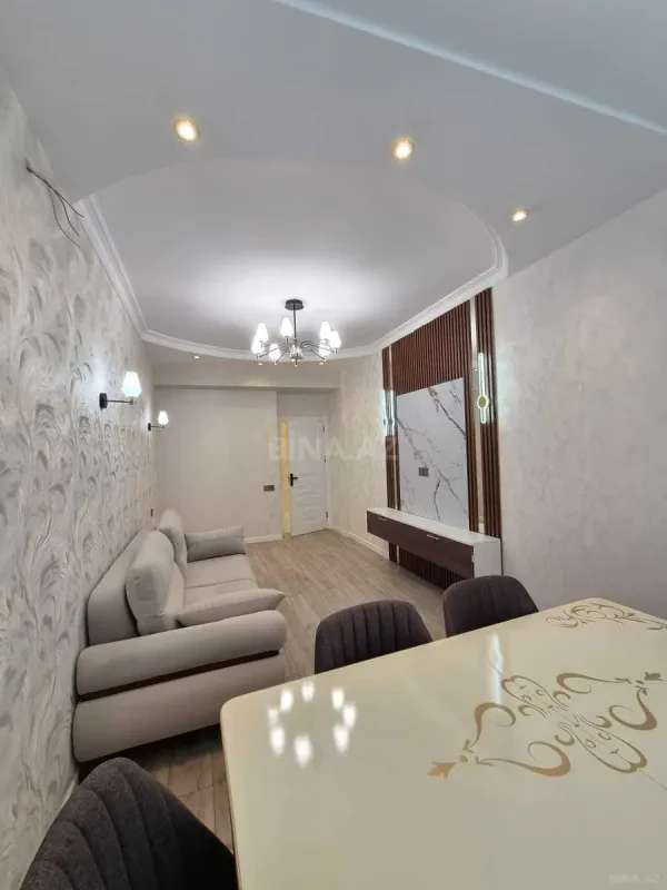 Satılır 3 otaqlı mənzil 110 m²