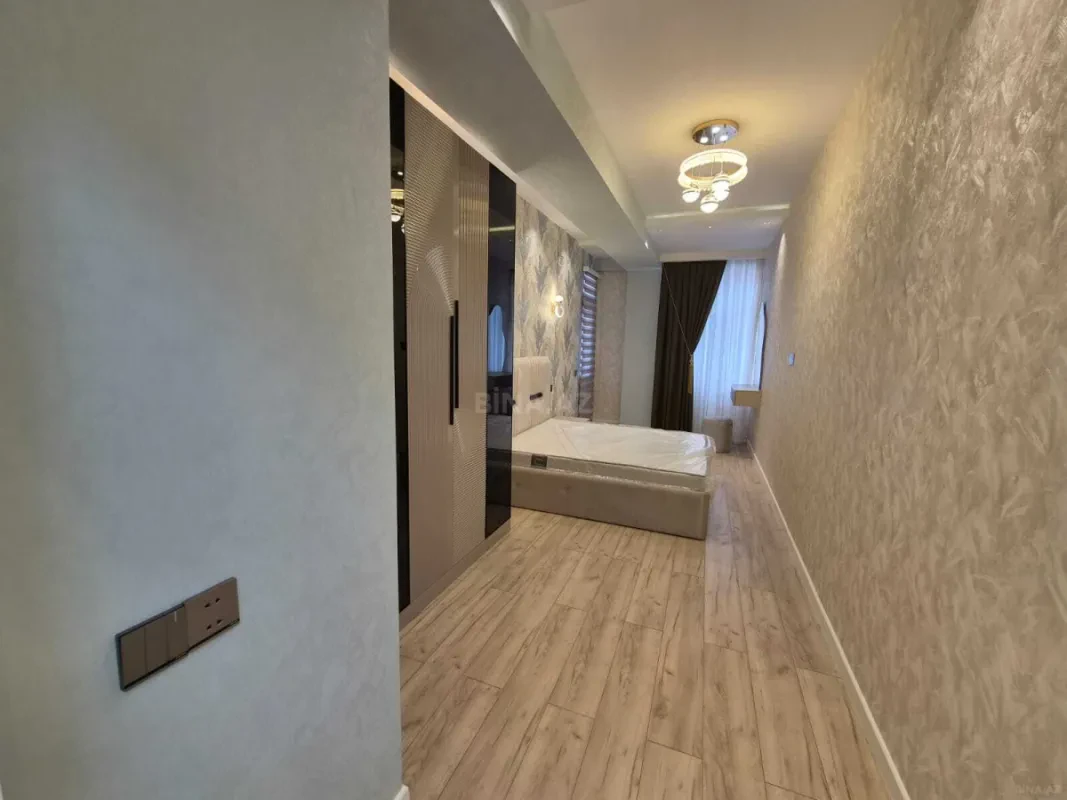 Satılır 3 otaqlı mənzil 110 m²