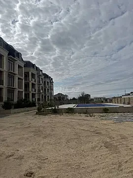 Satılır 3 otaqlı mənzil 107 m²