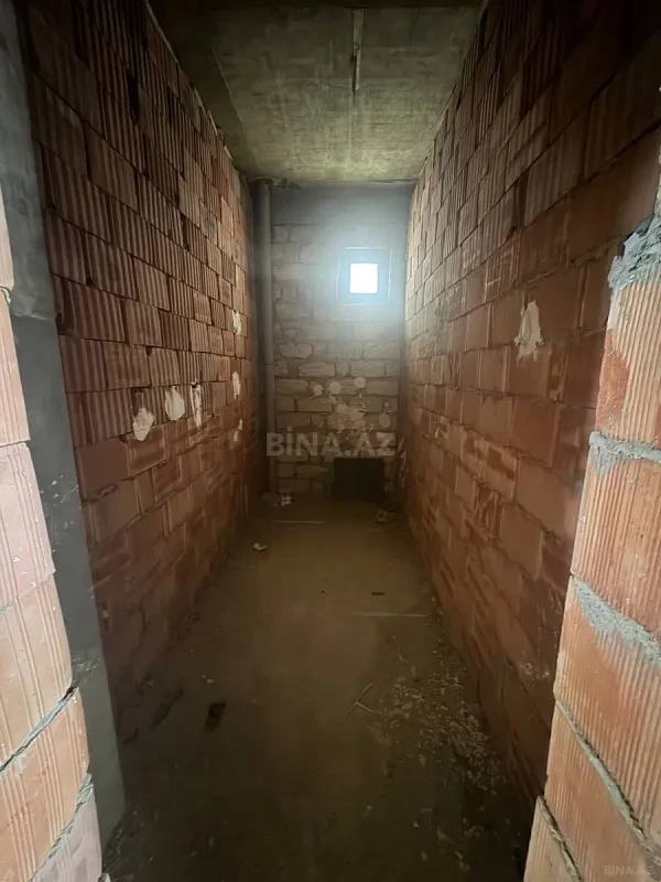 Satılır 3 otaqlı mənzil 107 m²