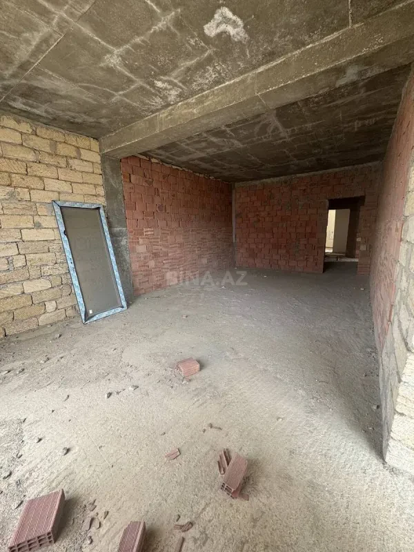 Satılır 3 otaqlı mənzil 107 m²