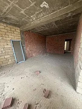 Satılır 3 otaqlı mənzil 107 m²