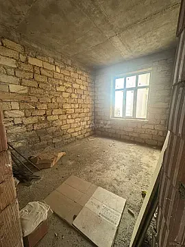Satılır 3 otaqlı mənzil 107 m²