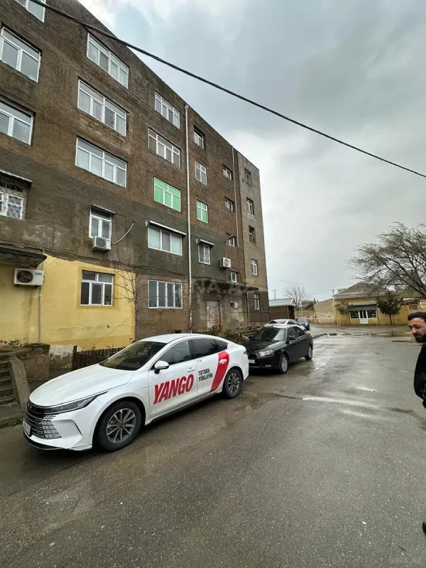 Satılır 2 otaqlı mənzil 65 m²