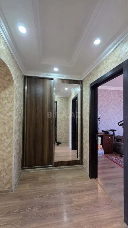 Satılır 2 otaqlı mənzil 65 m²