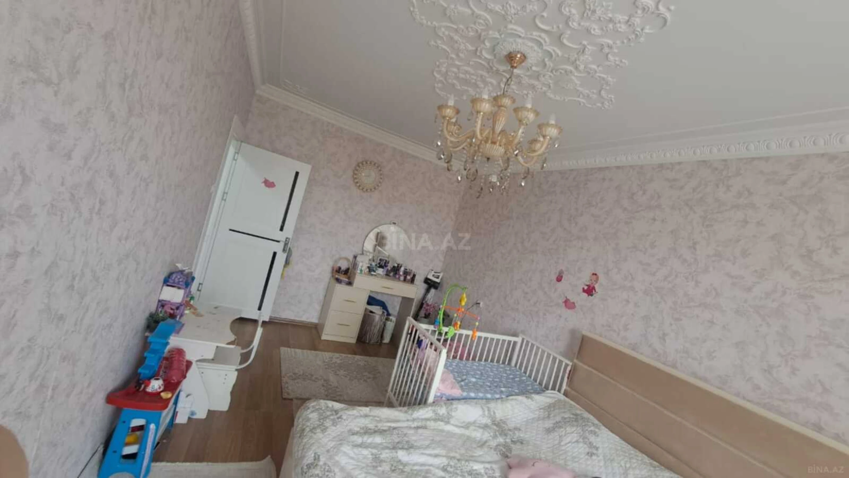 Satılır 2 otaqlı mənzil 60 m²
