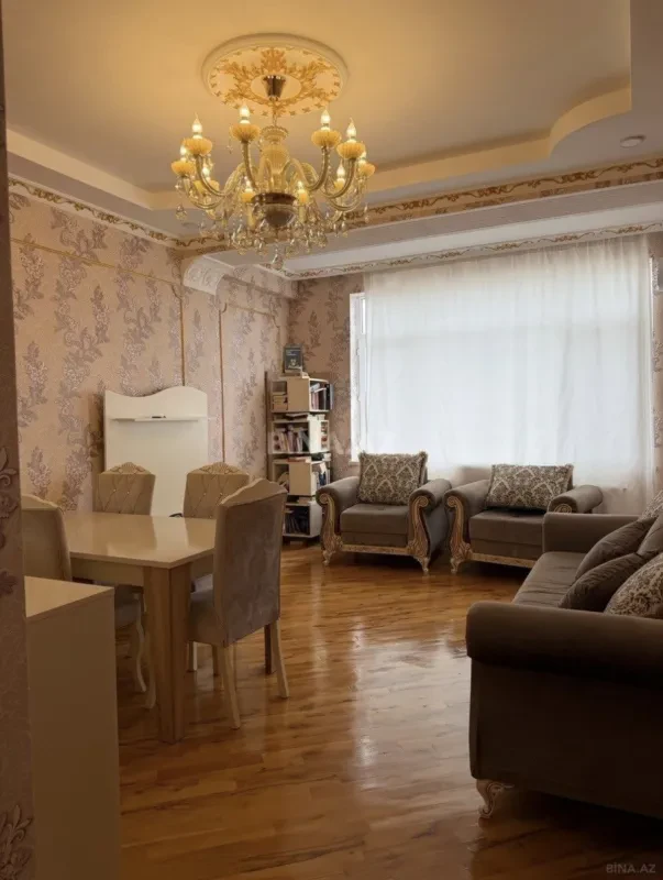 Satılır 3 otaqlı mənzil 100 m²