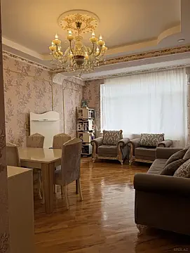 Satılır 3 otaqlı mənzil 100 m² — Bakı, Həzi Aslanov qəs. 3 otaq 100.00 m²