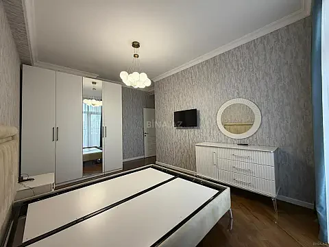 Kirayə verilir 2 otaqlı mənzil 75 m²