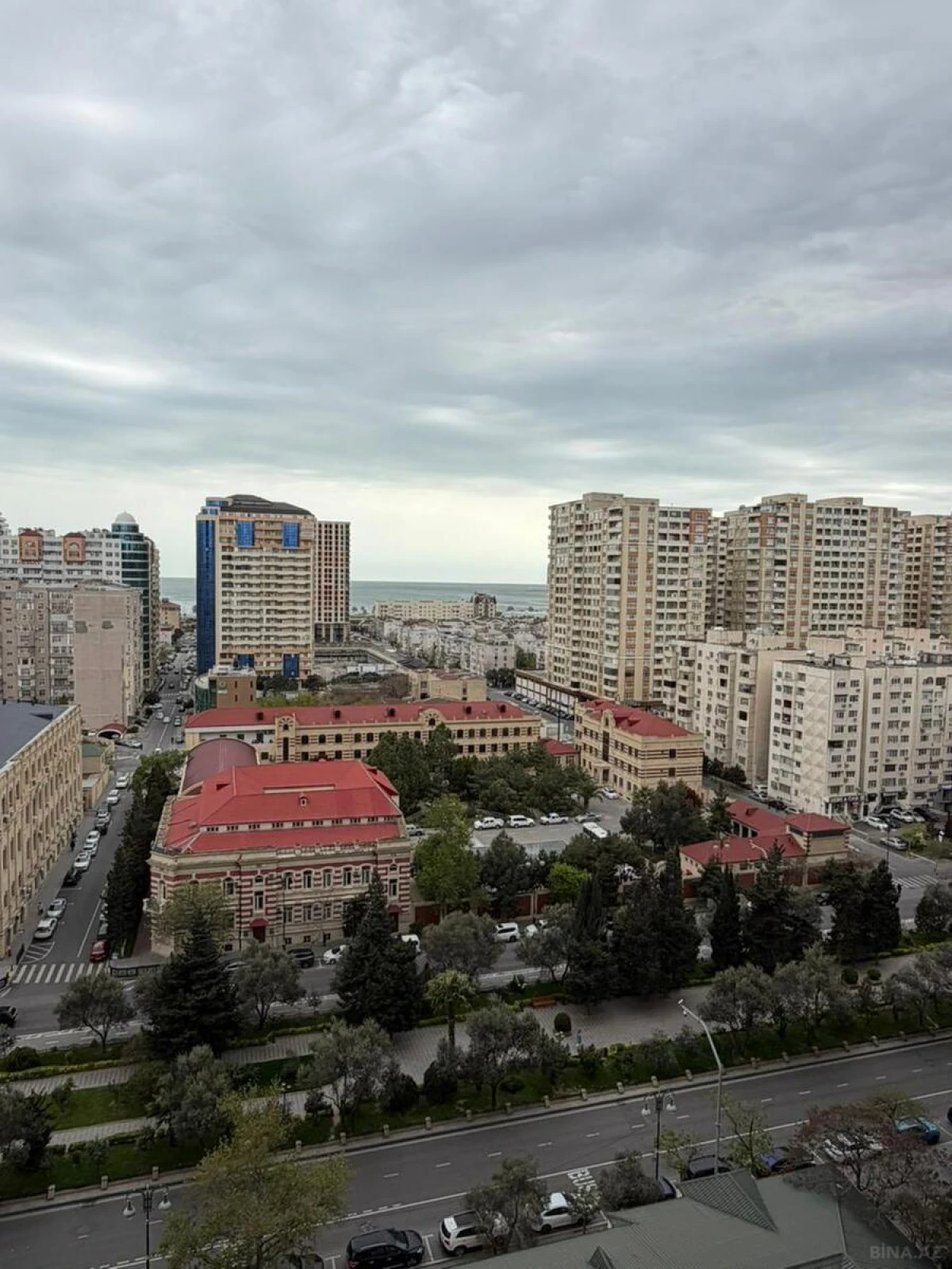 Kirayə verilir 2 otaqlı mənzil 75 m²