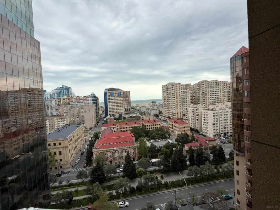 Kirayə verilir 2 otaqlı mənzil 75 m²