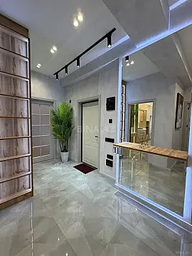 Satılır 2 otaqlı mənzil 82 m²