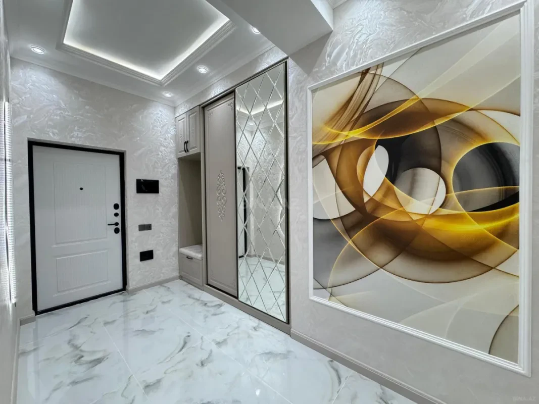 Satılır 3 otaqlı mənzil 92 m²