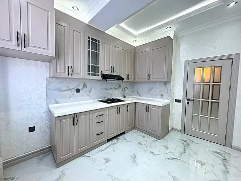 Satılır 3 otaqlı mənzil 92 m²