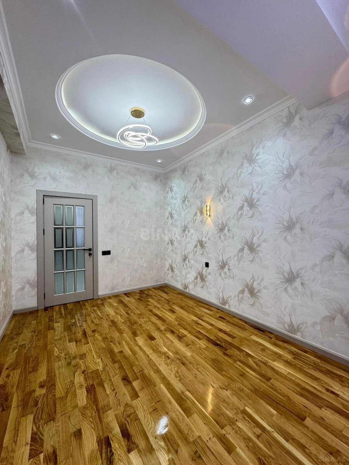 Satılır 3 otaqlı mənzil 92 m²