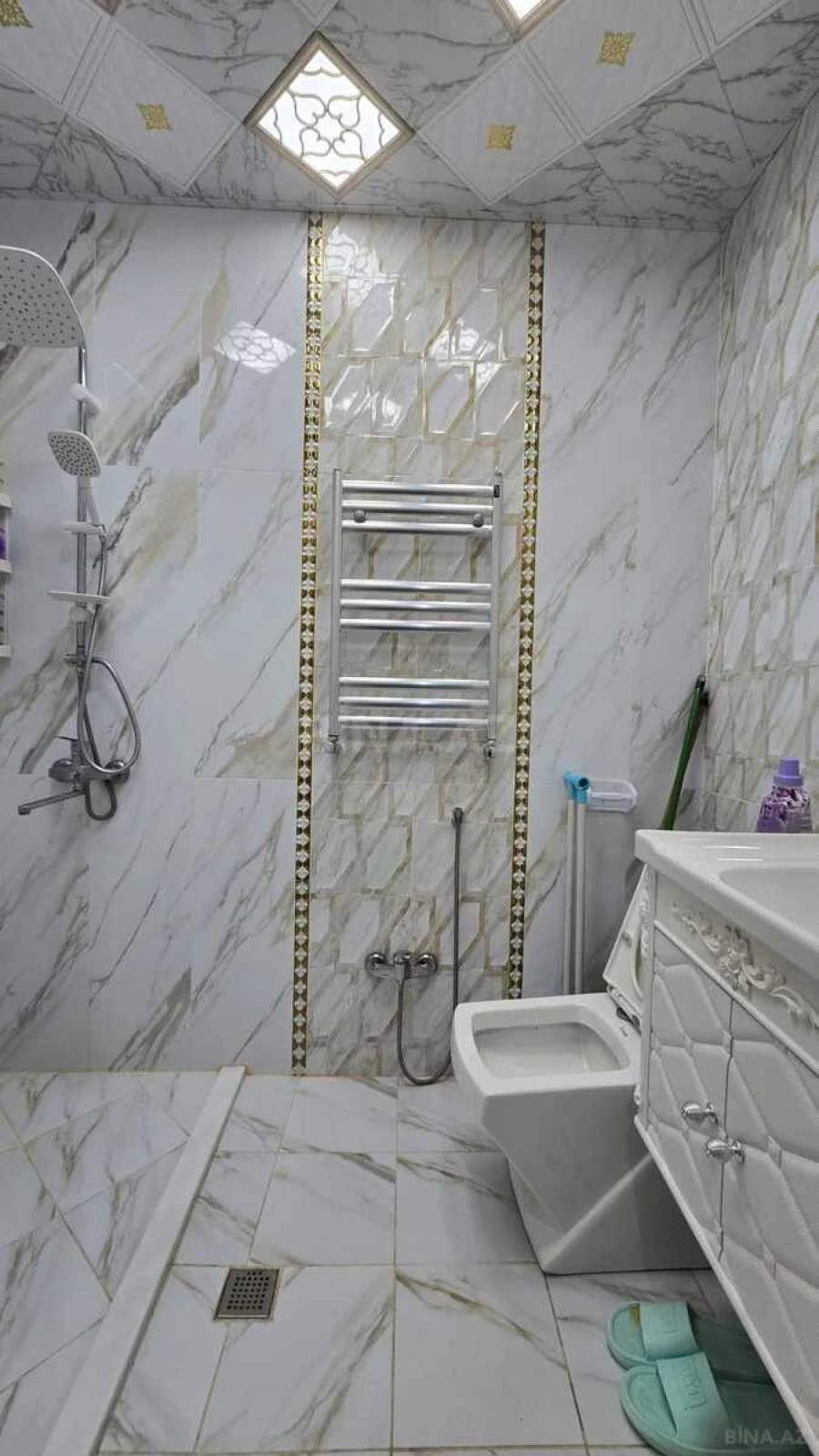 Satılır 3 otaqlı mənzil 82 m²